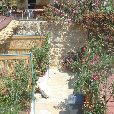 Byblos Fishing Club Guesthouse Buitenkant foto